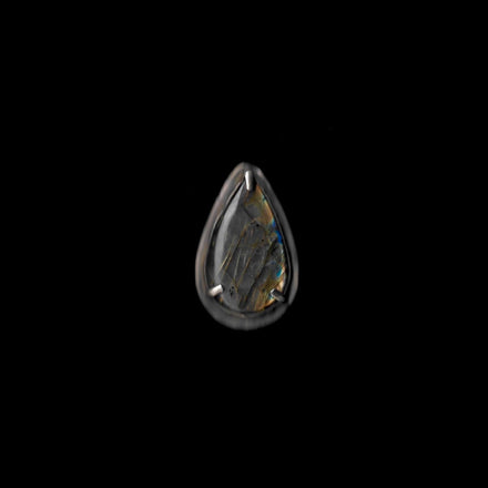 [OGU-TI-002 · Green Gold  Labradorite · Pendant]